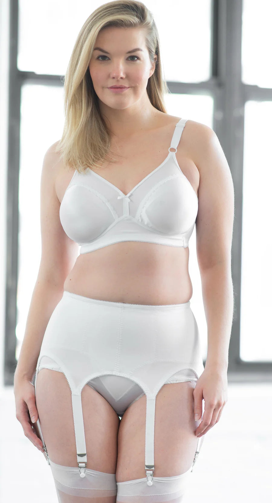 72522 Garter Belt | Six Metal Garters | Moderate Shaping & Tummy Control